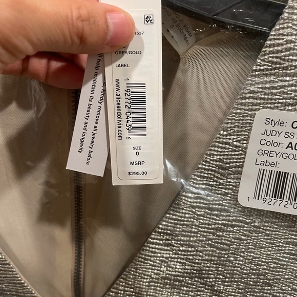 Alice and Olivia dress.🔥 - Picture 7 of 7